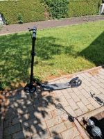 Großer stabiler Alu Scooter mit Seitenständer und Handbremse Sachsen - Bad Dueben Vorschau