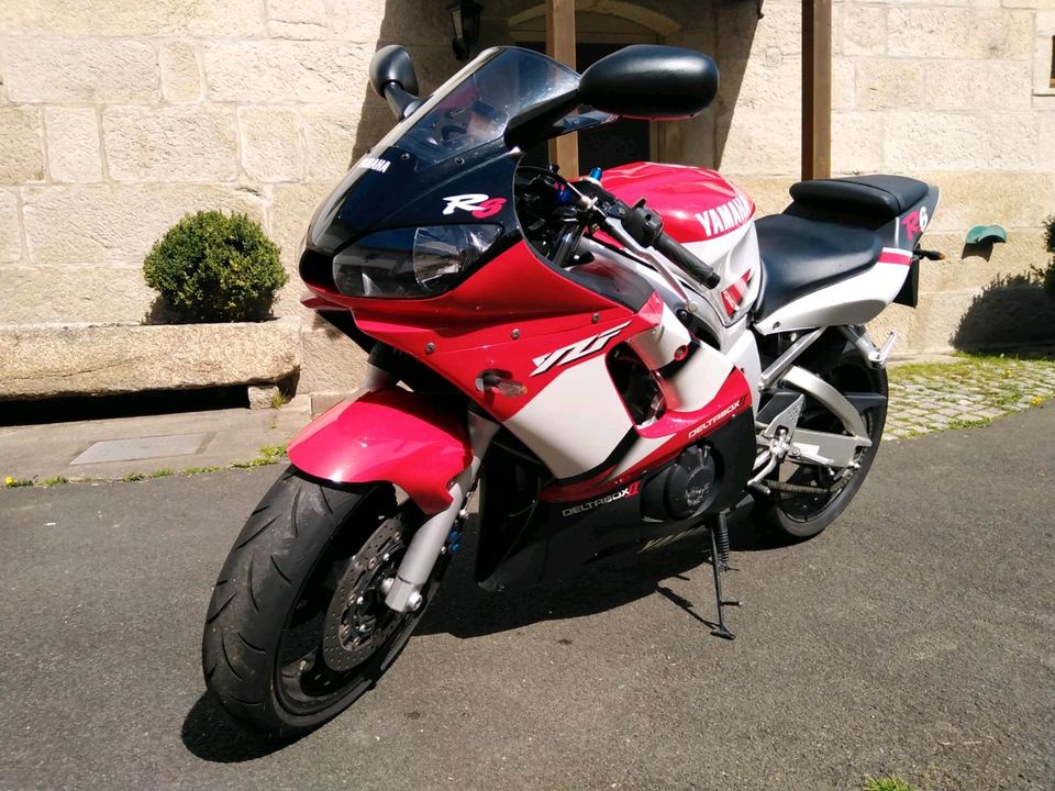 Yamaha YZF-R6 TÜV Neu in Mitterteich