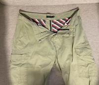 Hilfiger, kurze Hose, grün Gr. 32/34 Berlin - Lichtenberg Vorschau