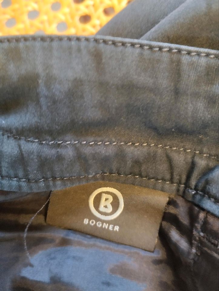 Bogner Hose Gr.38 blau 3/4 in Harrislee