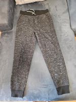 Jogginghose Freizeithose schwarz H&M Gr. 170 Dresden - Räcknitz/Zschertnitz Vorschau