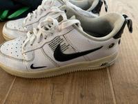 Nike Air Force weiß Gr.38,5 Low  selten Hessen - Taunusstein Vorschau