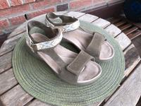 Sandalen Clarks Größe 39 Hamburg - Bergedorf Vorschau