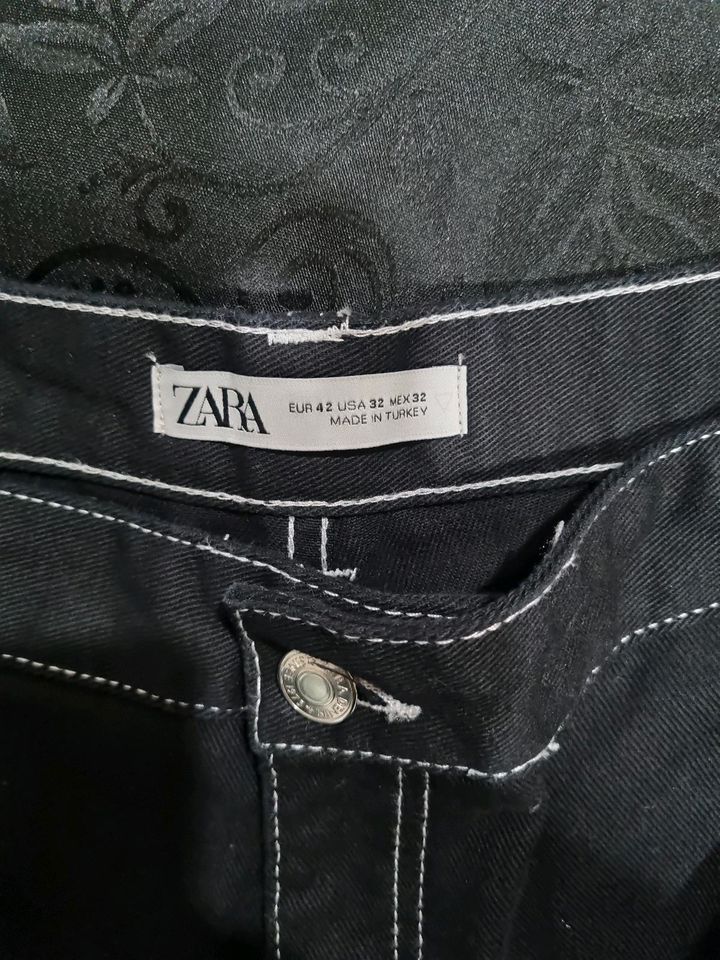 Zara Jeans Gr 42/32 in Rheine