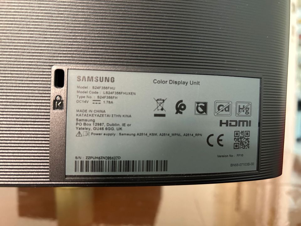 Samsung S24F356FHU Monitor Flat Screen Full HD 1920x1080p in Berlin