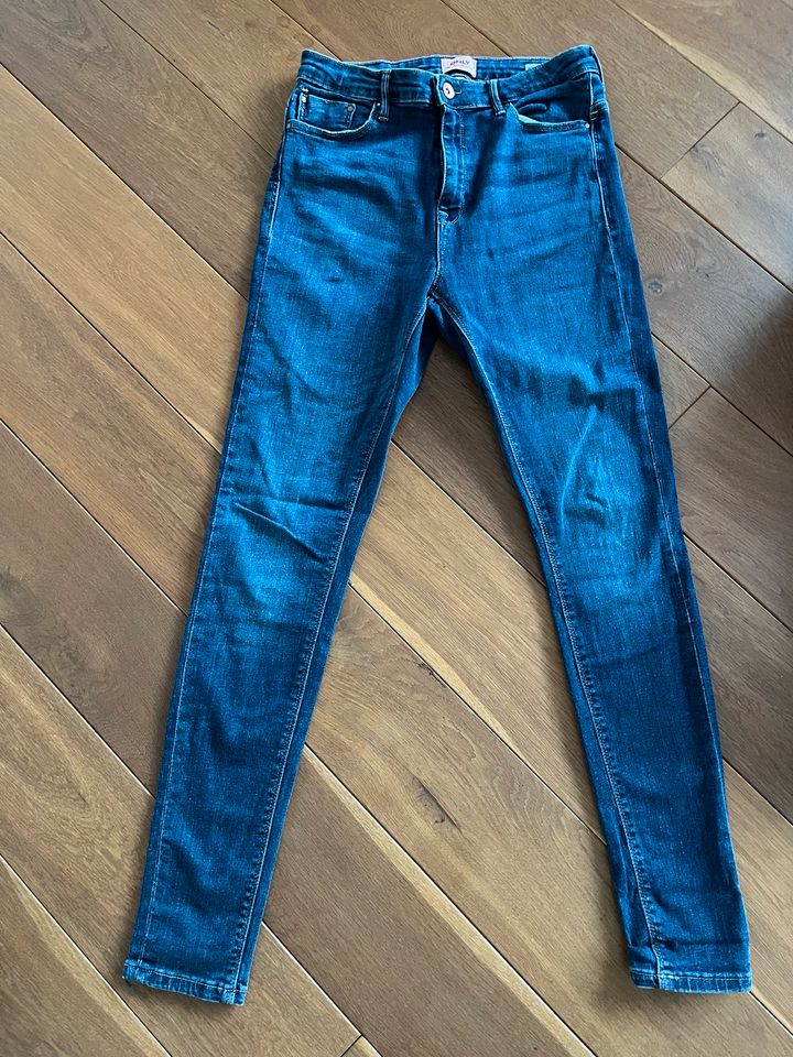 Only High Waist Skinny Jeans, Modell Paola, Gr. M/30, dunkelblau in Kalletal