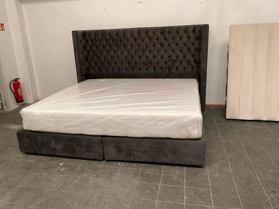 Sonderverkauf Neues Mega Boxspringbett 240cmx210cm Günstig kaufen in Herford