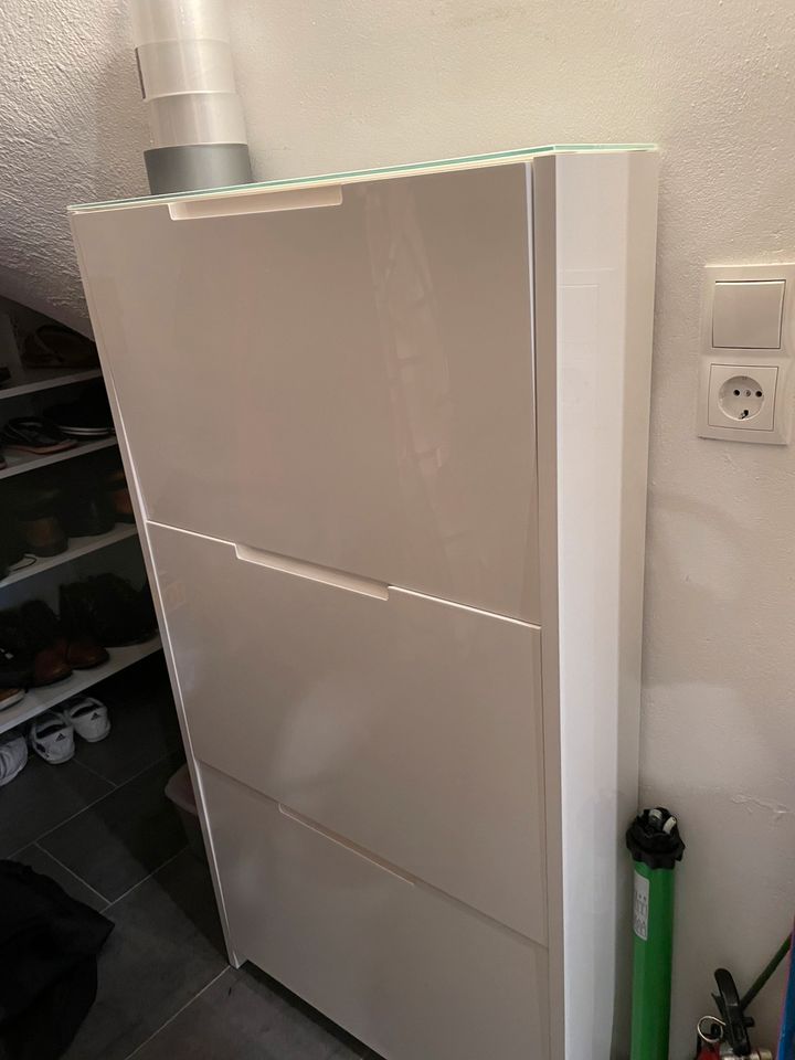 Schrank Schuhschrank Kippschrank weiss Hochglanz in Ritterhude