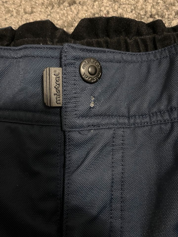 Mistral Skihose Winterhose Schneehose gefüttert Gr.XL in Duisburg