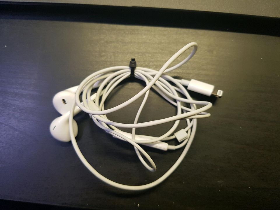 Apple EarPods ( Mit Kabel ) Original in Dortmund