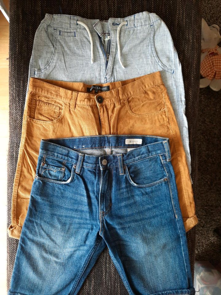 Shorts, kurze Hose Jungen Gr. 152 in Thierhaupten