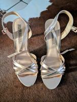 Buffalo Pumps Rosegold  Gr.38 Riemensandalette Essen - Essen-Kray Vorschau