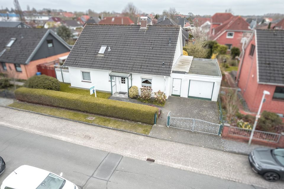 Geestland-Langen // Großzügiges Einfamilienhaus mit Garage in begehrter Lage in Langen