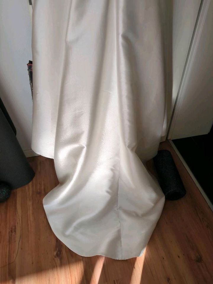 Brautkleid, Hochzeitskleid in Hemer