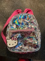 Hello Kitty wie NEU Rucksack Silber Glitzer Regenbogen Einhorn Brandenburg - Grunow Vorschau