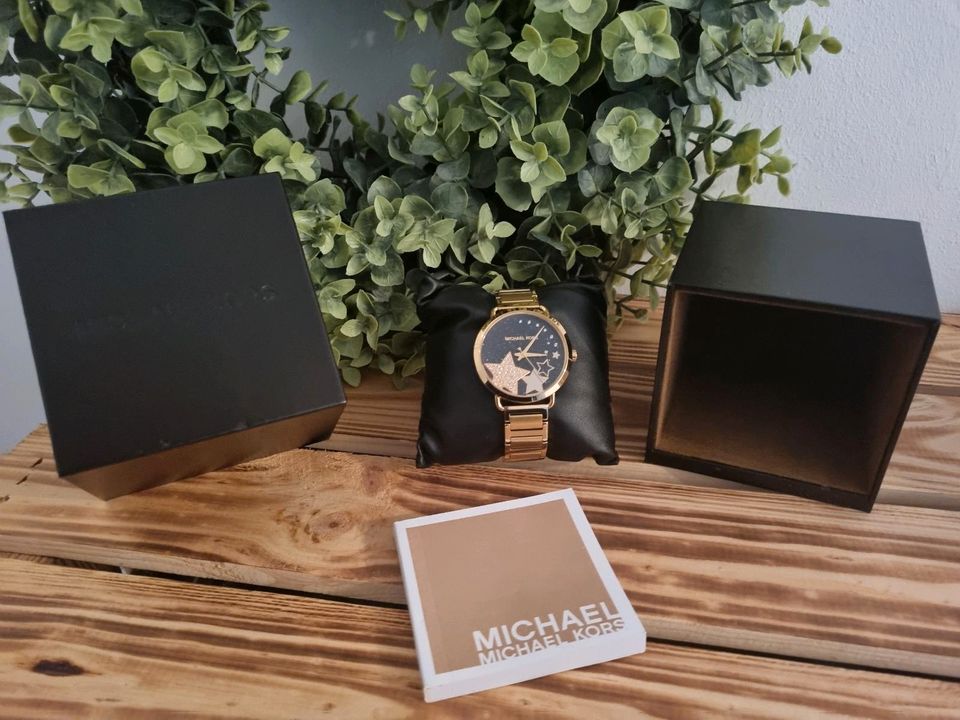 Michael Kors Armbanduhr goldfarbend mit Sternen & Strass in Oer-Erkenschwick