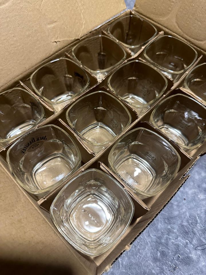 12 Jack Daniels Whisky Tumbler - original Gläser Set in Bretten