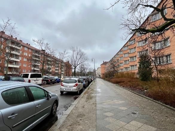 IMMOBERLIN.DE - Gut sanierte Altbauwohnung in historischer Anlage nahe Innsbrucker Platz in Berlin