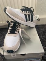 Adidas Sneaker run 70s  43,1/3 Dresden - Blasewitz Vorschau