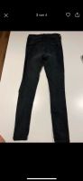 High Rise Jeans Hollister schwarz Löcher W26/L27 Bayern - Wassertrüdingen Vorschau