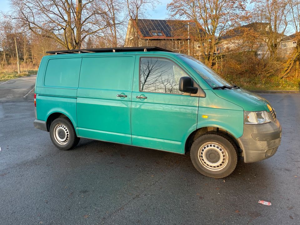 VW G5 Camper Van in Dortmund