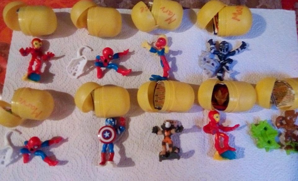 Ü-Eier Marvel Figuren in Heilbronn