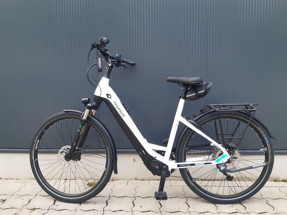 PEGASUS Premio EVO 10 Lite Unisex E-Pedelec 28" 750 WH Rh: 50 cm in  Nordrhein-Westfalen - Dorsten | Gebrauchte Damenfahrräder kaufen | eBay  Kleinanzeigen ist jetzt Kleinanzeigen