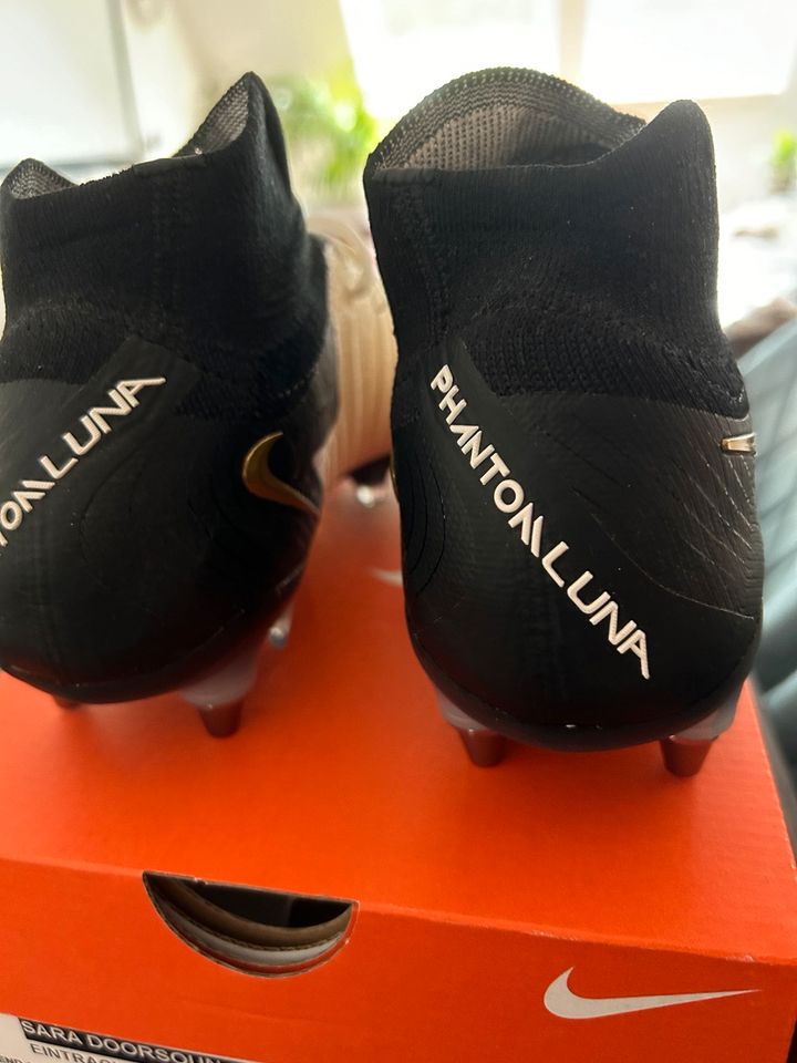 Nike Phantom Luna Elita neu SG in Frankfurt am Main