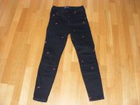 GAP Jeans Hose Blumen Gr.26 Bund 33cm Länge 96cm München - Bogenhausen Vorschau