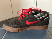 NIKE | FILZ | GRAU/ROT | 40 (6) Niedersachsen - Wittingen Vorschau