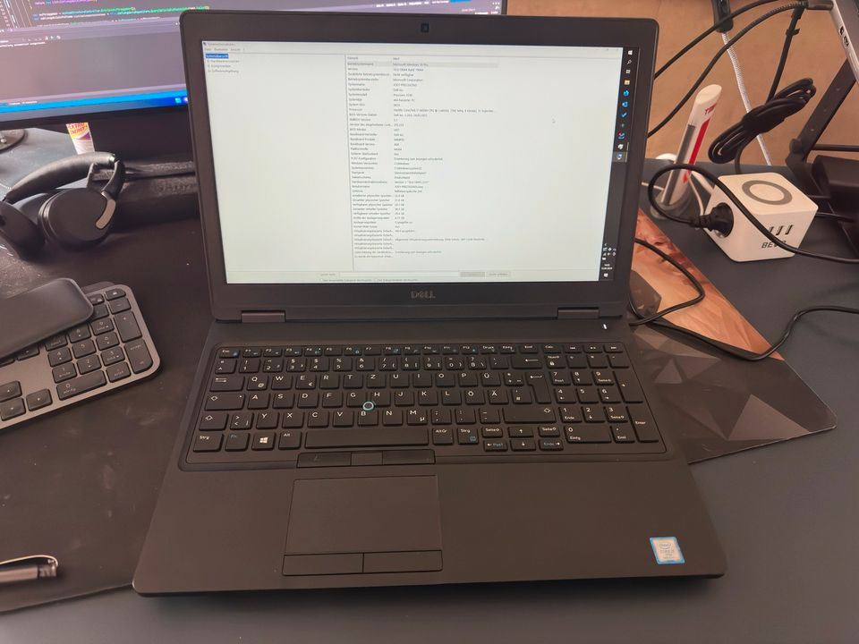 Dell Precision 3530 Laptop, i7 8850H, 32GB RAM, 512GB SSD in Mönchengladbach