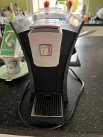 Teemaschine von Nestle mit passenden Teetassen Nordrhein-Westfalen - Rommerskirchen Vorschau