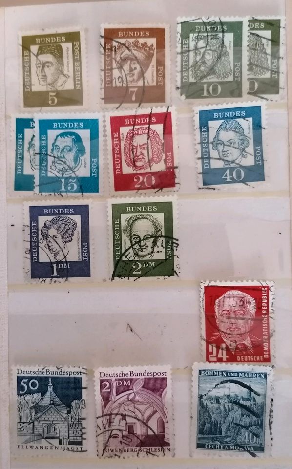 Diverse alte Briefmarken, gestempelt in Quedlinburg