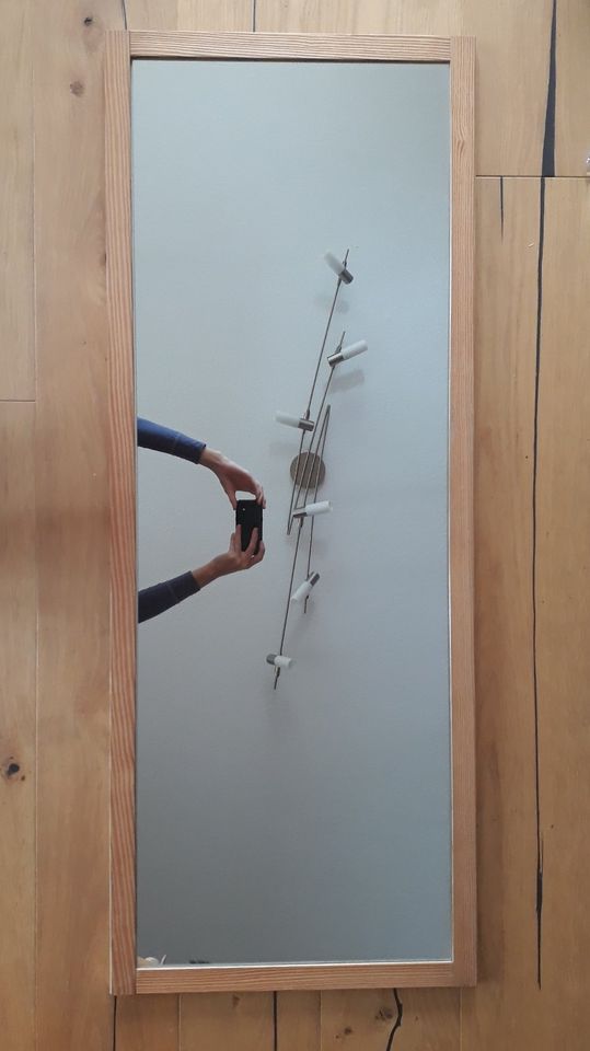 Spiegel, rechteckig, 115 cm x 45 cm, mit Holzrahmen in Bremen