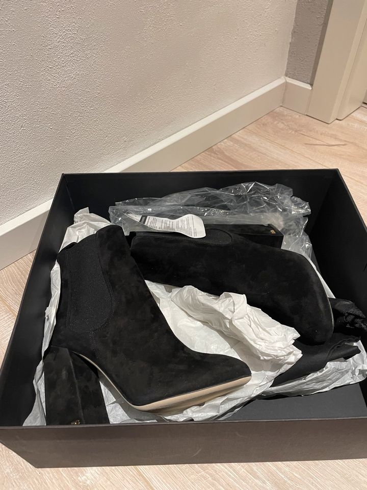 Dolce & Gabbana D&G Stiefel Stiefeletten boots schwarz suede 36,5 in Altenkirchen