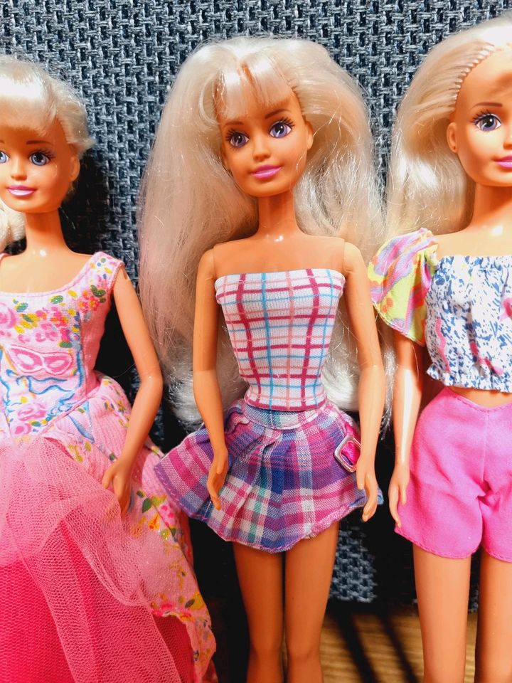 3x Hasbro Sindy 1988 & 1993 vintage wie Barbie in Berlin