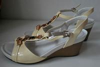 Geox Sandalen gr 40 keilabsatz steine hell gelb Bayern - Neuendettelsau Vorschau