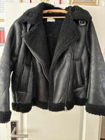 Lederjacke mit Lammfellimitat Gr.S H&M schwarz ungetragen Bremen - Hemelingen Vorschau