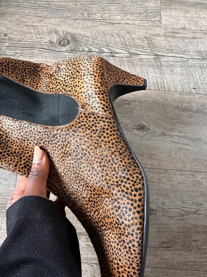 Esprit Damen Leoprint Stiefeletten in Aachen