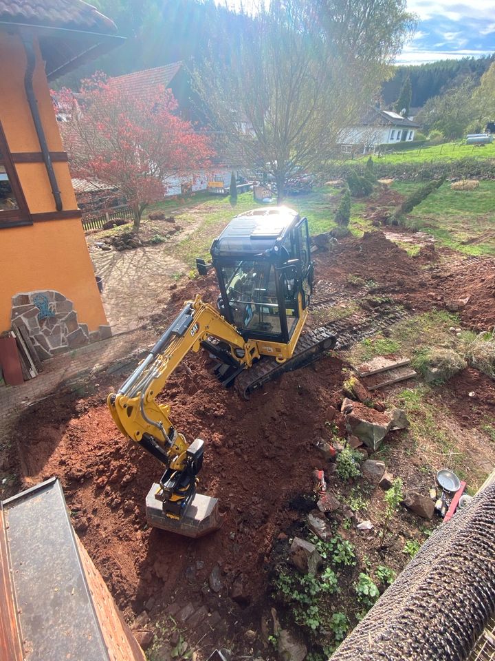 Baggerarbeiten, Fundament- und  Aushubarbeiten rund ums Haus in Burgwald
