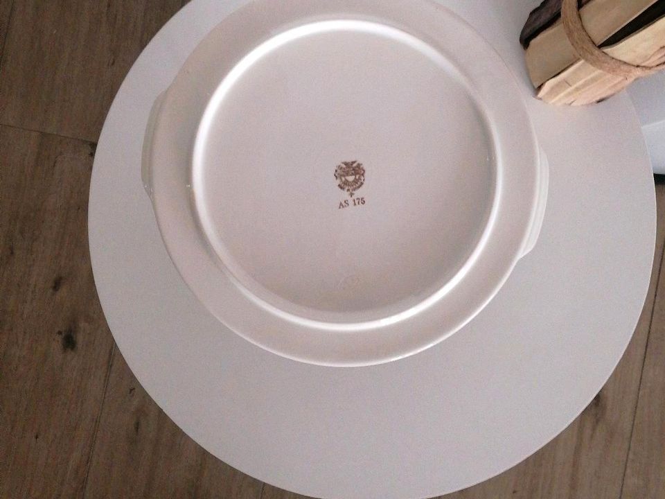 Villeroy u. Boch, alte Kuchenplatte/Vintage in Feldatal