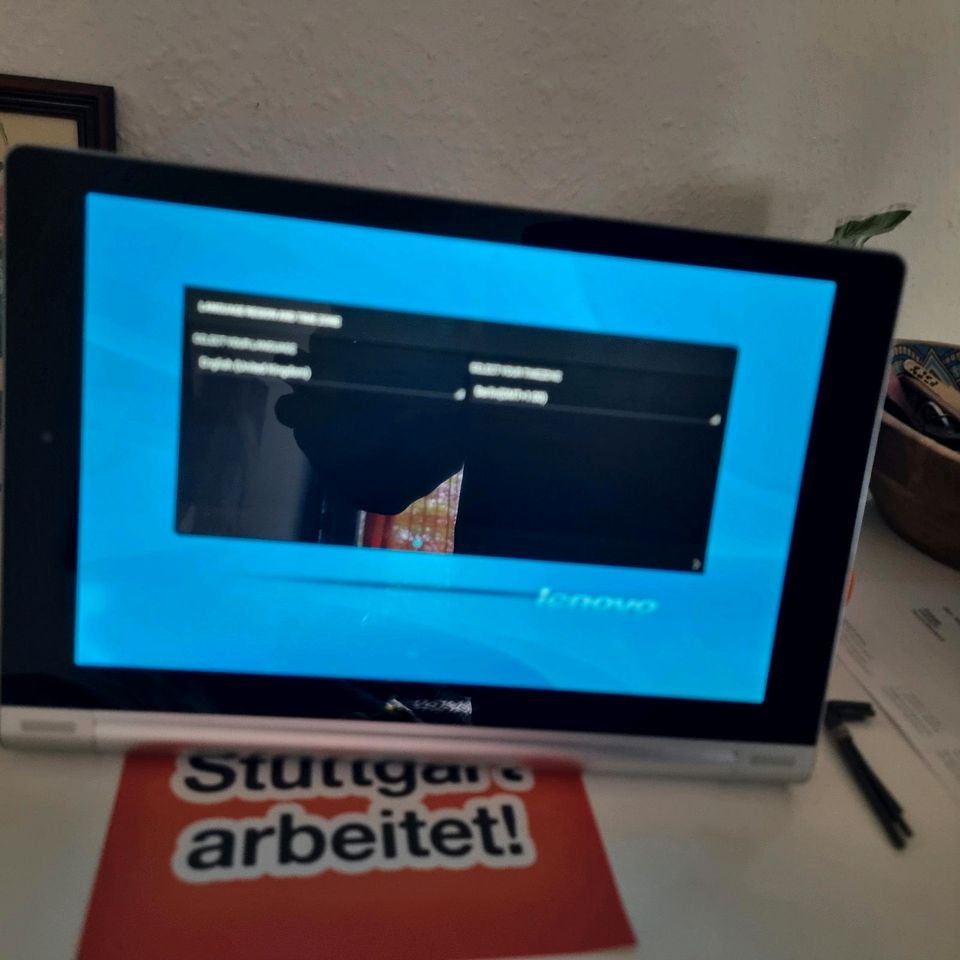 Lenovo Yoga 10 Tablet in Stuttgart