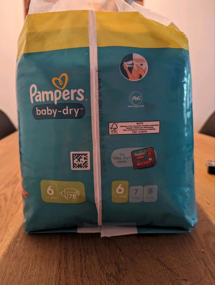 Pampers Baby Dry Gr. 6; 78 Stück in Darmstadt