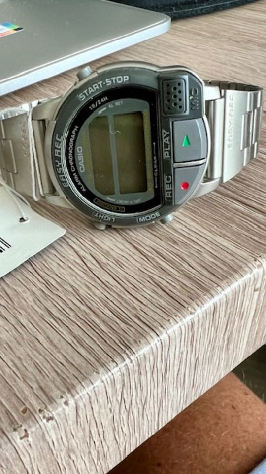 Casio Vintage Uhr A-V1-1 Diktierfunktion nagelneu in Nagold