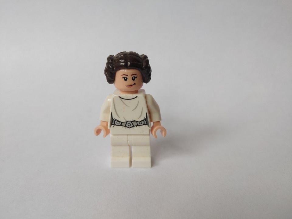 LEGO® Star Wars Princess Leia Minifigur (sw0779) exkl. aus 75159 in Giebelstadt