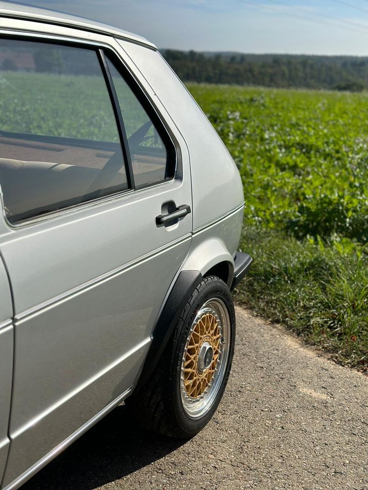 Oldtimer VW Golf 1 in Neuenstein