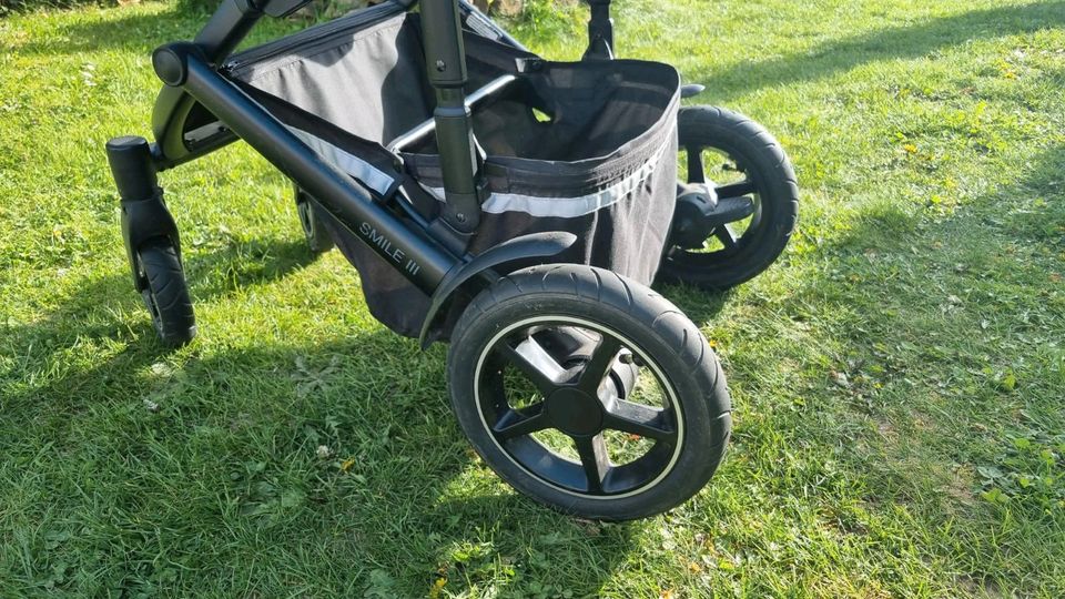 Römer Britax Smile 3 Buggy, Kinderwagen, Babywanne, Set in Neuhausen