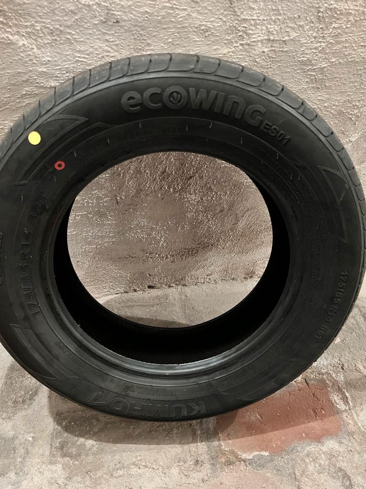 Kumho  Ecowing ES01 DEMO 175/65 R14 86T Sommerreifen / wie Neu in Dortmund