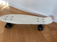 Original PENNY / Australia Skateboard 22“ weiß München - Maxvorstadt Vorschau