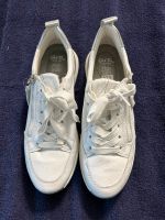 Weiß-silber Leder Schuhe von Ara in 2 versch. Größen Nordrhein-Westfalen - Nideggen / Düren Vorschau